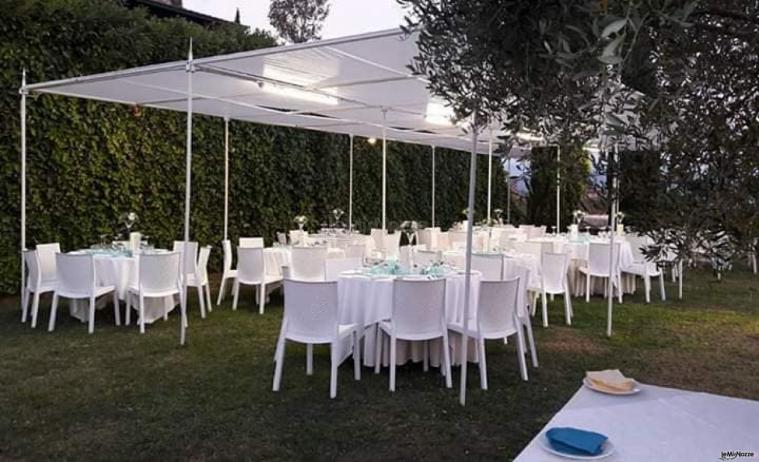 Torre in Pietra - Allestimento del gazebo per il matrimonio