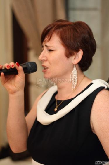 Rossella dei RedRose durante un matrimonio