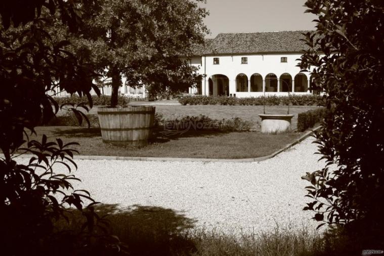 Scorcio dal giardino della location di nozze