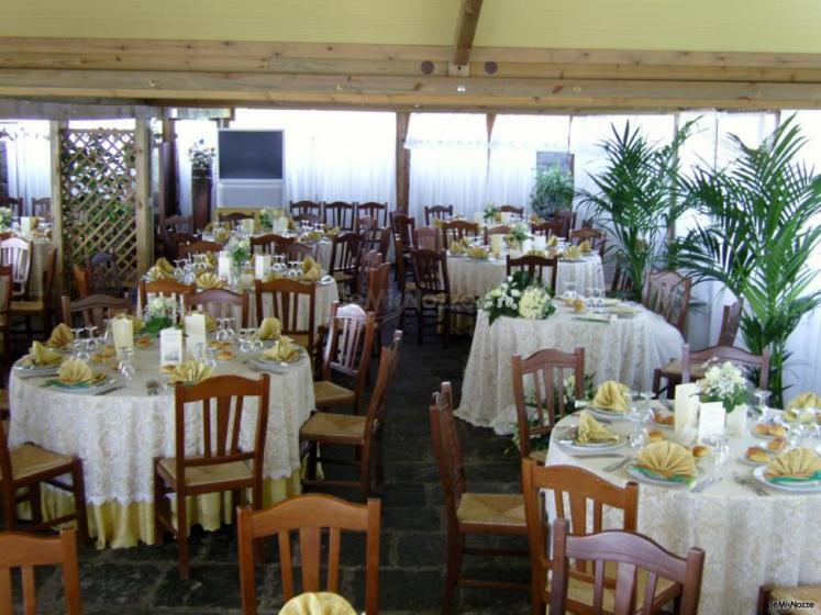 Sala allestita per ricevimento di matrimonio presso l'agriturismo Ai Vecchi Crateri