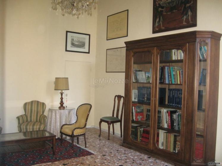 Sala interna del palazzo storico a Verona