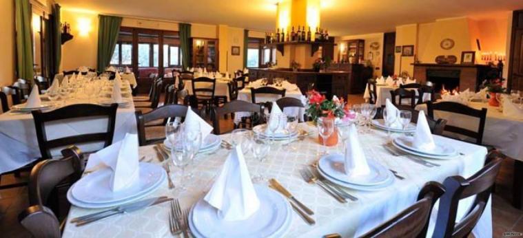 Ampia sala interna per ricevimento di matrimonio presso l'agriturismo L'Airone