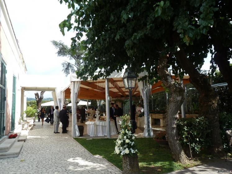 Gazebo per l'aperitivo di matrimonio