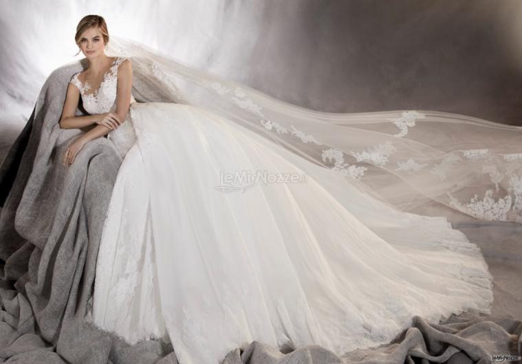 Temptation's Gallery - Abito da sposa Pronovias