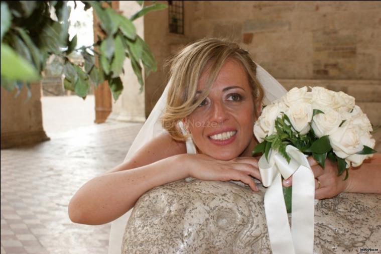 Ritratto sposa con bouquet