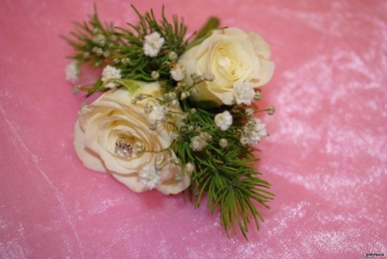 Fiori con brillantini per il matrimonio