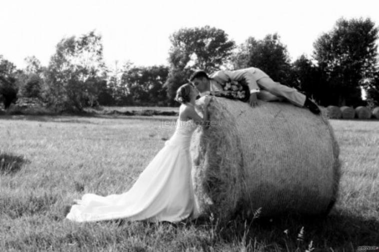 Fotografia degli sposi alla location di matrimonio