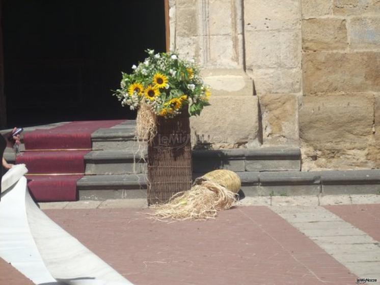 Decorazione con girasoli per il matrimonio