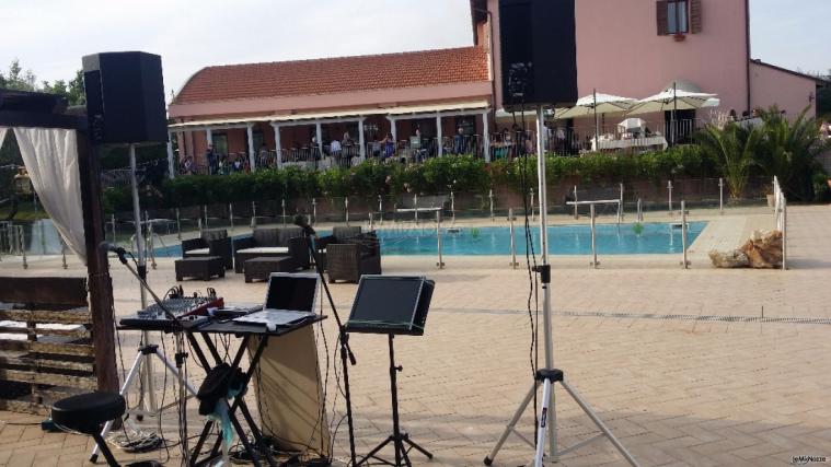 La Musica di Pier Live Pianobar - L'allestimento all'aperto