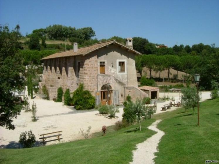 Edificio Favole nel Borgo di Tragliata 