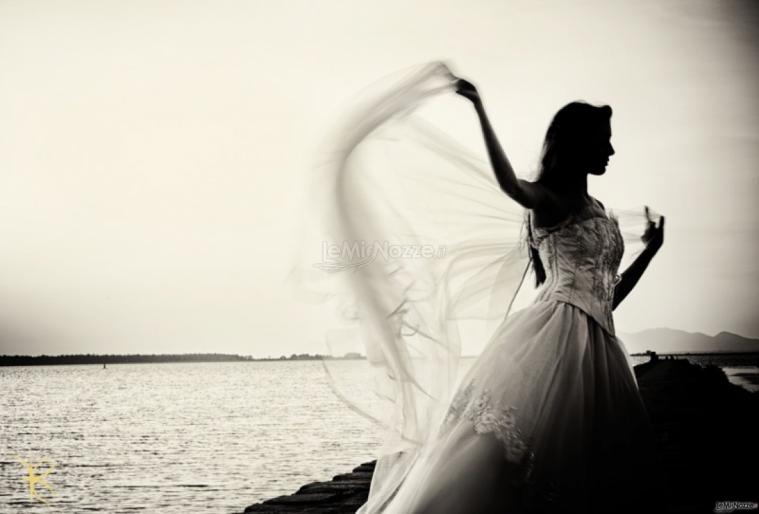 Foto della sposa in penombra