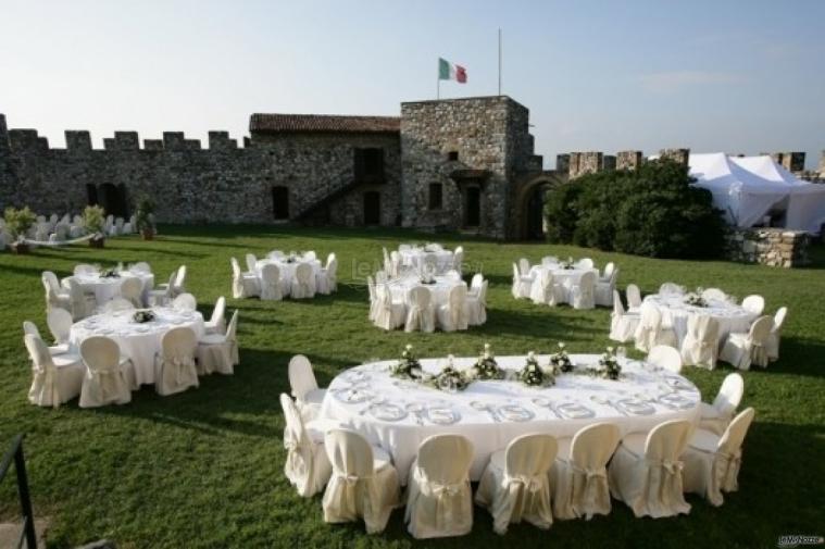 Allestimento matrimonio all’aperto