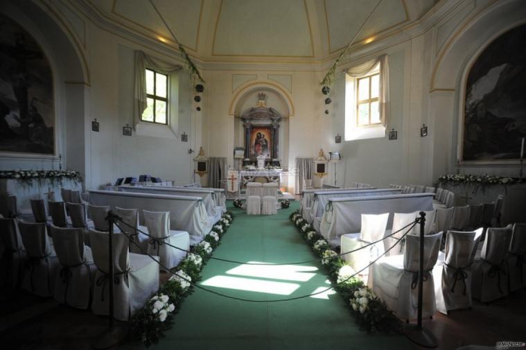 Allestimento della cerimonia di matrimonio