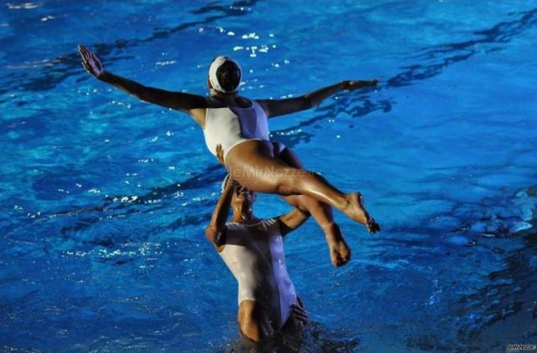 Nuoto sincronizzato per il matrimonio