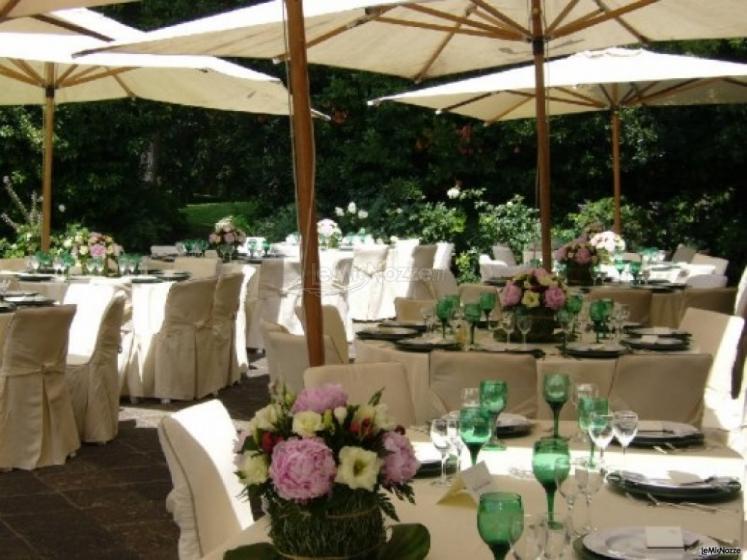 Tavoli per il matrimonio all'aperto