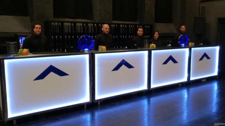 Barman Milano Eventi - Bancone metalic evento Ciroc