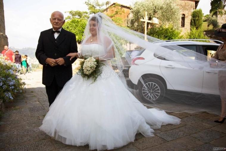 Studio TPH - L'ingresso della sposa in chiesa