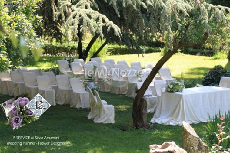 Cerimonia di matrimonio in giardino