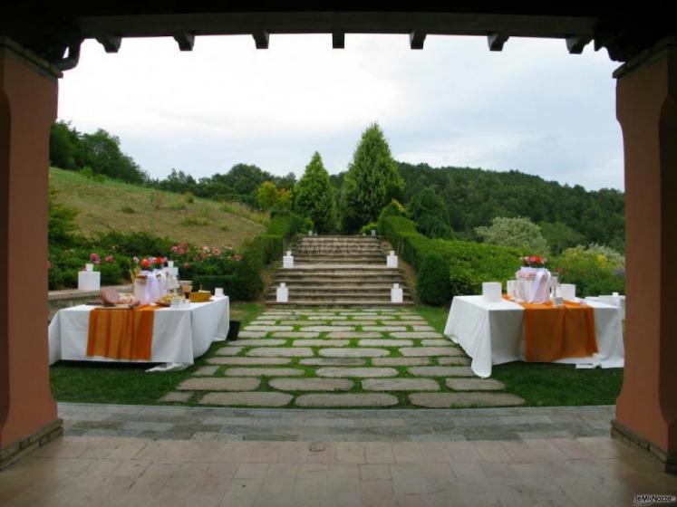 Delizioso aperitivo al portico delle Scuderie Ducali