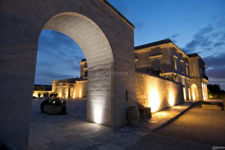 Relais Histò San Pietro sul Mar Piccolo - L'ingresso di sera