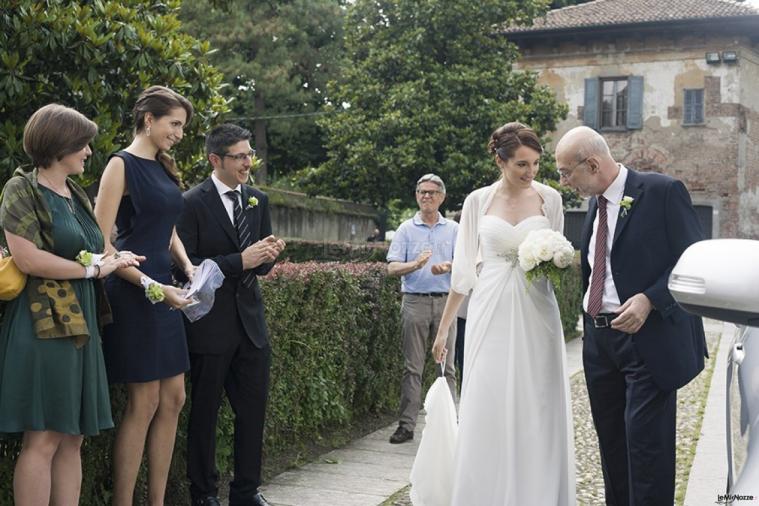 L'arrivo della sposa accompagnata dal papà