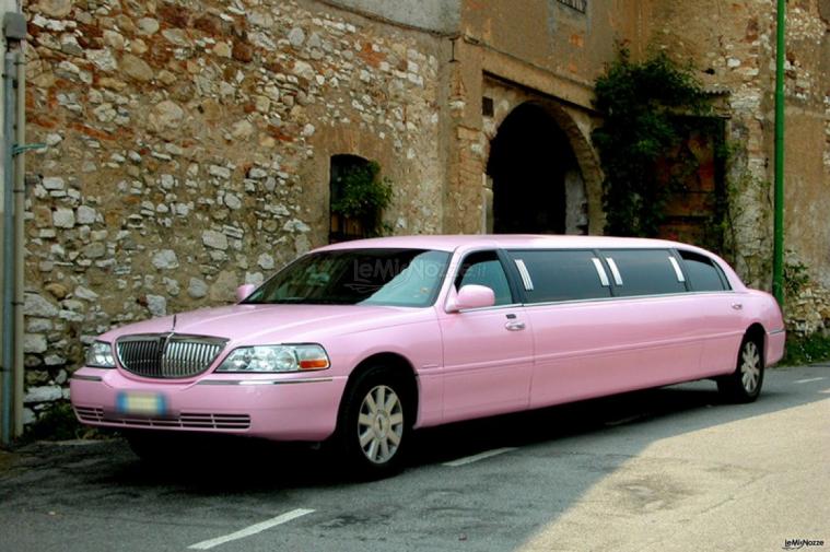 Lady Event by Baoli Terzi - Limousine rosa