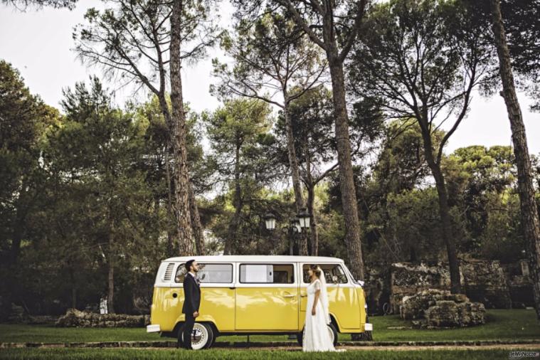 Francesco Caroli - Foto ricordo con il furgone Volkswagen‎