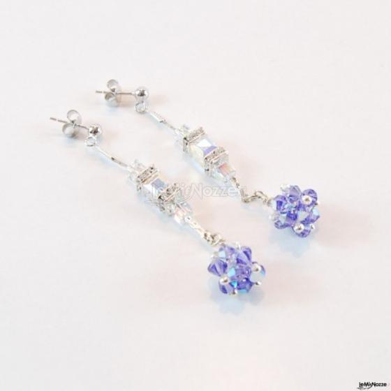 Orecchini in argento tessuti a mano con cubi, strass e sfere Swarovski Treasure Violet