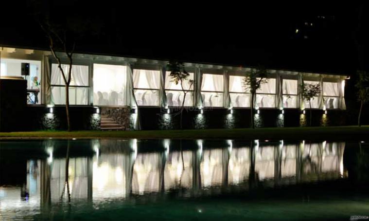 Gazebo a bordo piscina per il ricevimento di matrimonio - Il Belvedere