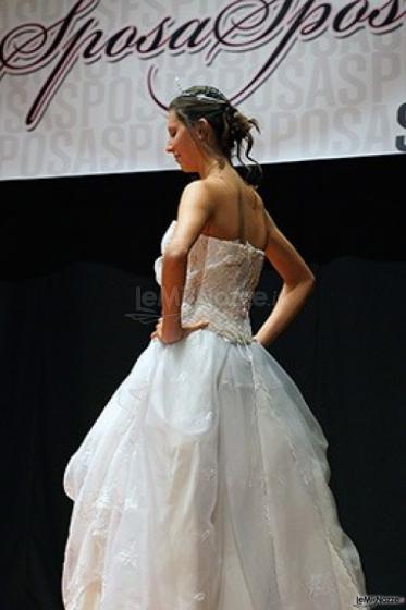 Abito da sposa realizzato a mano dall'Atelier SposaSpose