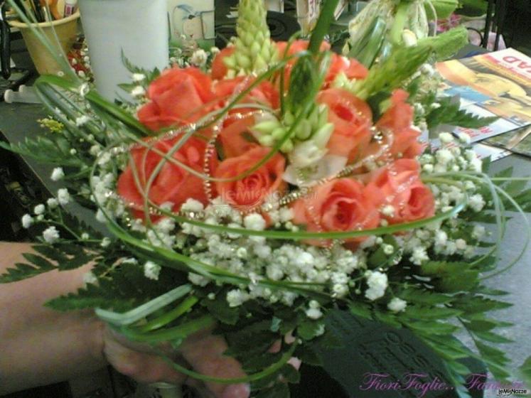 Bouquet da sposa con rose arancioni