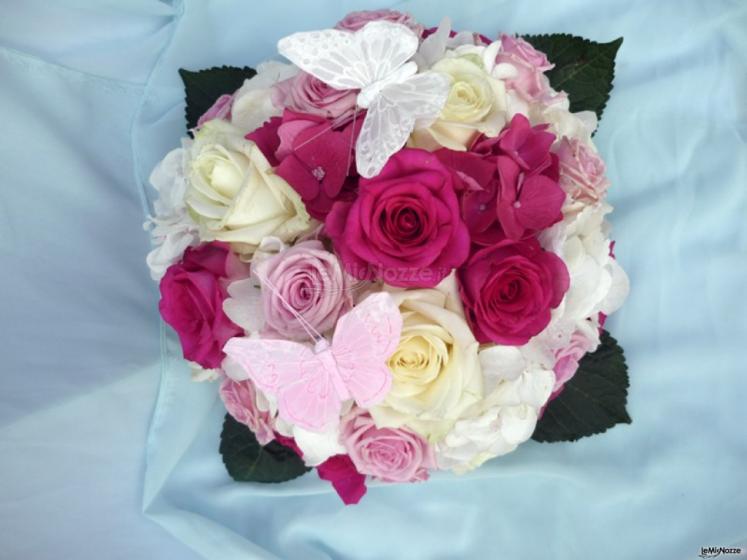 Bouquet per la sposa con farfalle