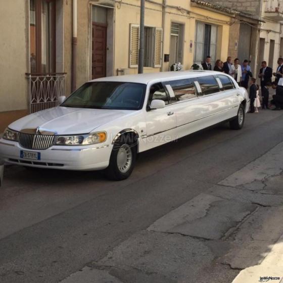 Luisa Mascolino Wedding Planner Sicilia - La Limousine per gli sposi