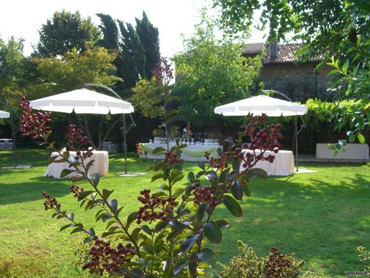 Ricevimento di matrimonio nel parco della villa