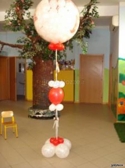 Decorazione con palloncini per il matrimonio