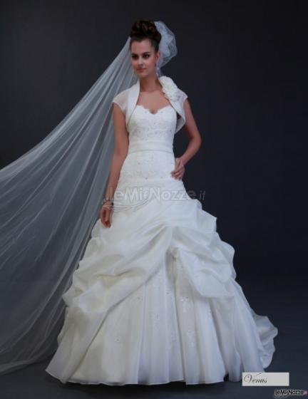 Abito da sposa con bolerino