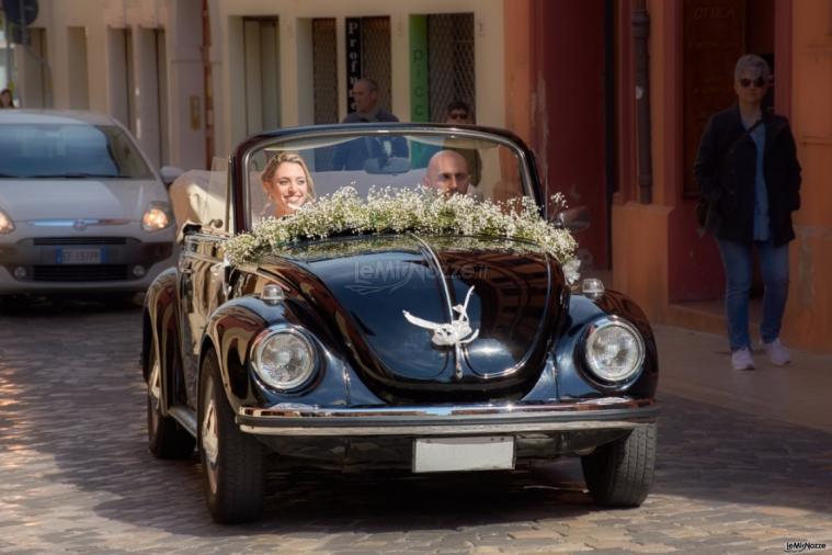 Riccardo Camela Noleggio - L'arrivo in chiesa con la sposa