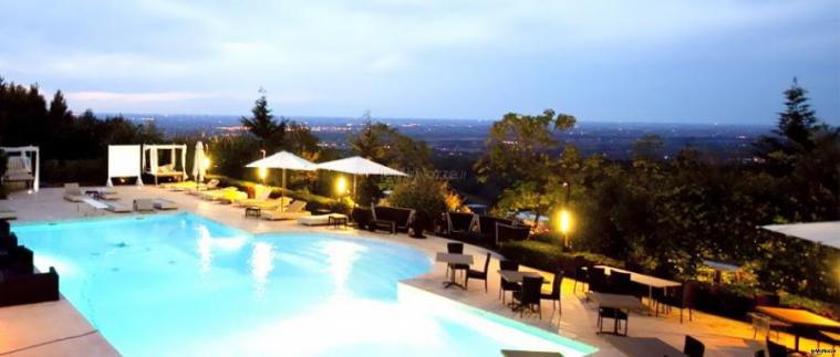 Il vostro banchetto di matrimonio a bordo della splendida piscina dell'hotel