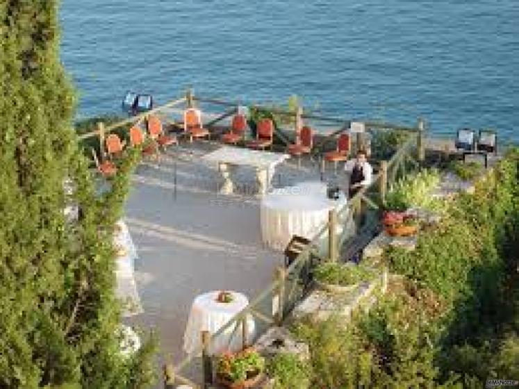 terrazza con affaccio diretto sul mare