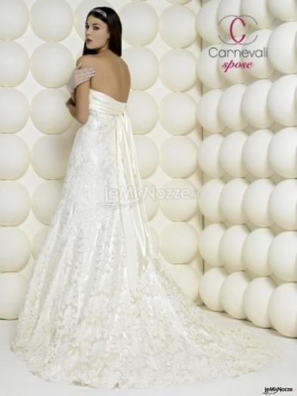 Abito da sposa - Collezione Sophia Embroidery Modello Daisy