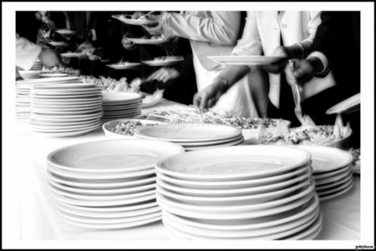 Foto del buffet al ricevimento di matrimonio