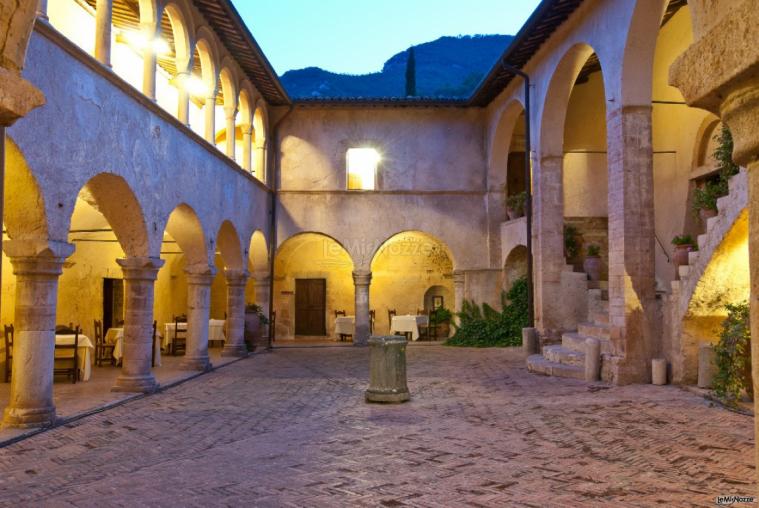 Chiostro romanico dell'Abbazia San Pietro in Valle