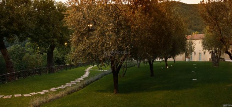 Viale che conduce alla chiesa