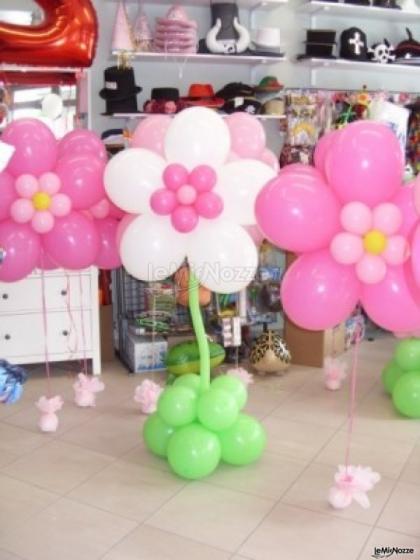 Addobbi per il matrimonio con palloncini