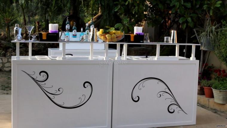 Bar per cocktail al ricevimento di matrimonio