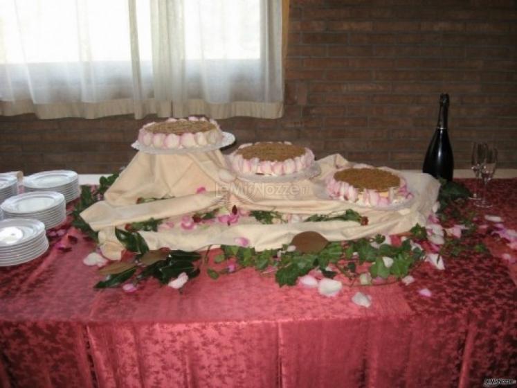 Torta nuziale per il ricevimento di matrimonio