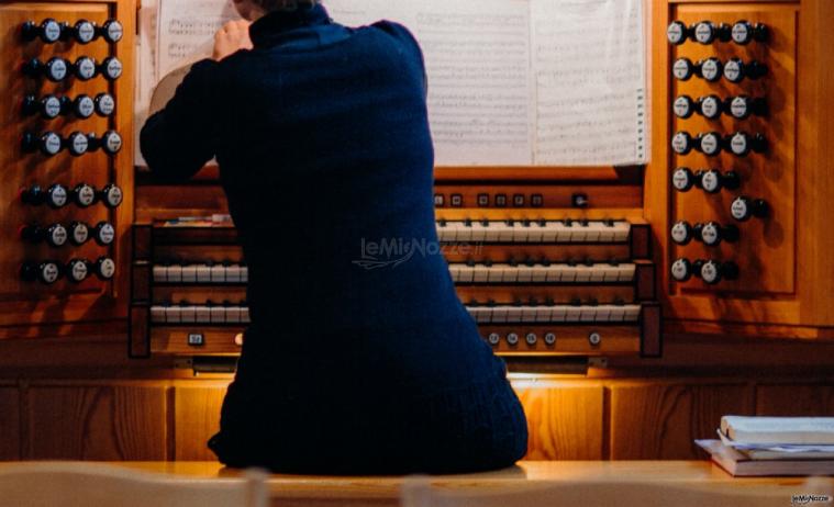 Violinista e Organista per la Cerimonia e Ricevimento - Organista Piacenza