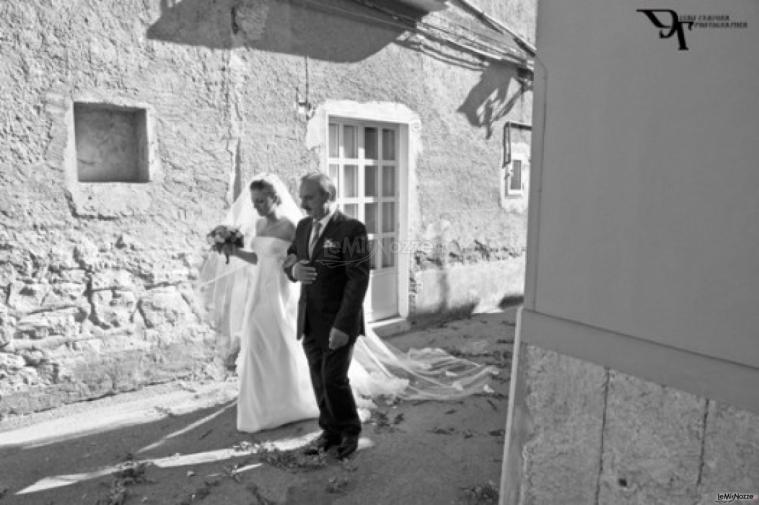 Foto dell'arrivo in chiesa della sposa 