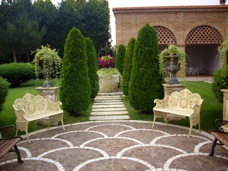 Vialetto del giardino della dimora