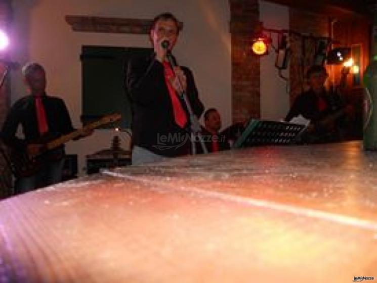 live alla corte dei tini - 10hp partyliveband